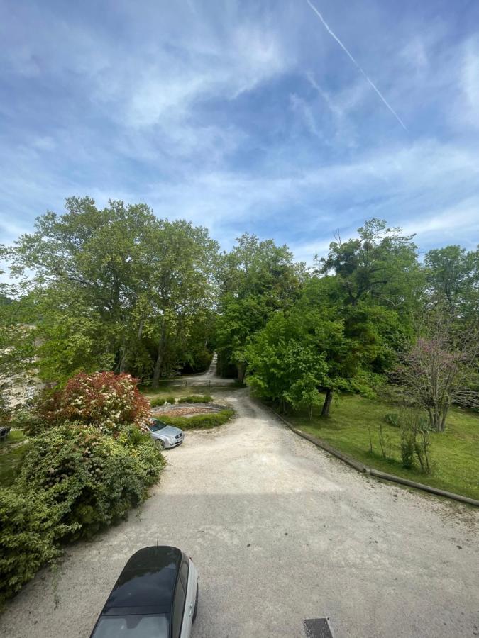 Le Chateau Emile Loubet - Appartement Entier La Bégude-de-Mazenc Buitenkant foto